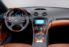 2006-Mercedes-Benz-SL-Class-Dashboard-1920x1440.jpg